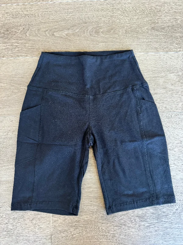 Black pocket biker shorts