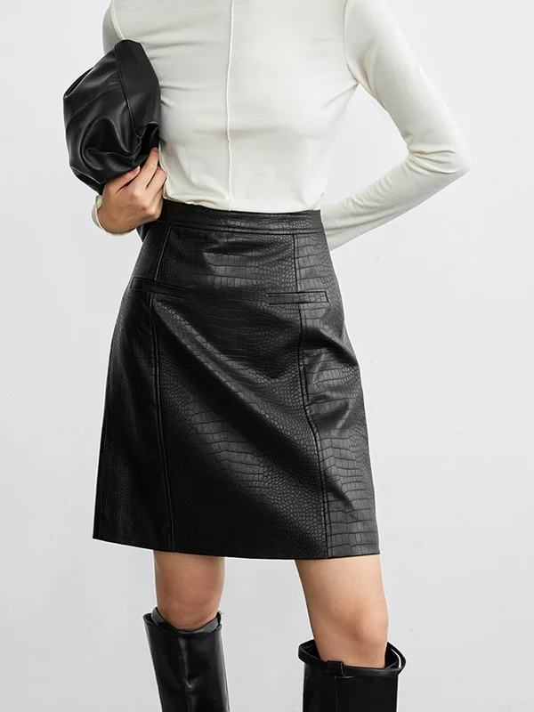 BerryBetty - Textured Leather Mini Skirt