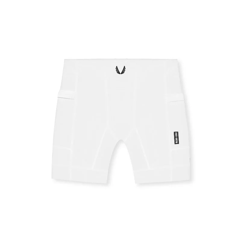 0976. WarpFlexx-Lite™ 1/2-Length Legging - White