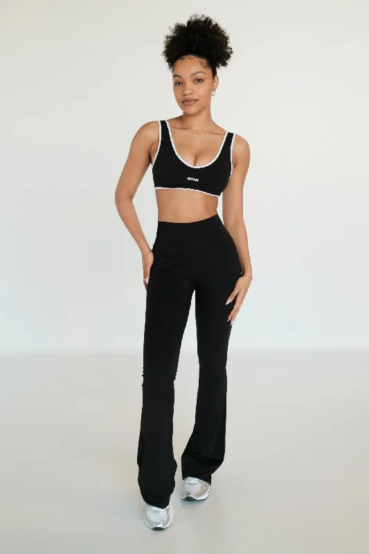 Alpine Flare Pocket (Extra Tall) Leggings - Black