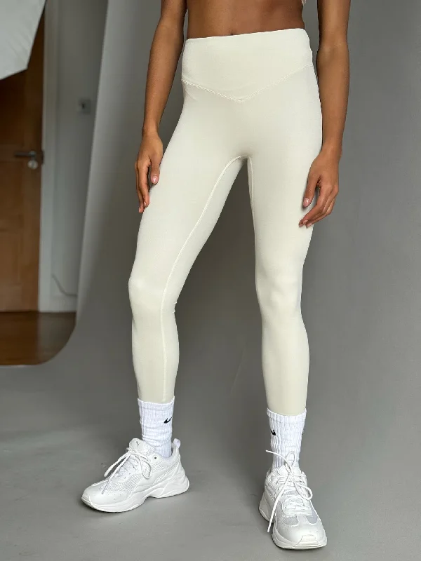 Back Pockets Leggings - Creme