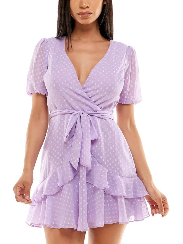 Juniors Womens Ruffled Plunge-Neck Fit & Flare Dress