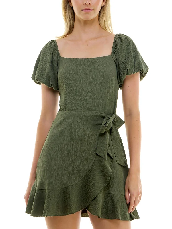 Juniors Womens Daytime Mini Fit & Flare Dress