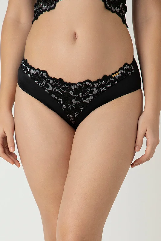 Femme Lace Bikini Panty