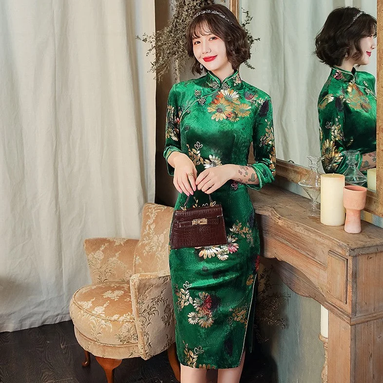 3/4 Sleeve Knee Length Floral Velvet Traditional Cheongsam Chinese Dress