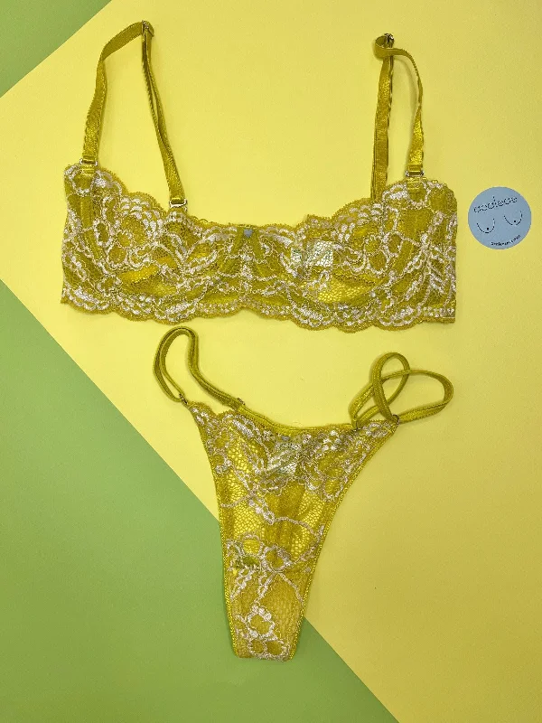 Clo: Fortuna Lace Adjustable String Thong - Chartreuse