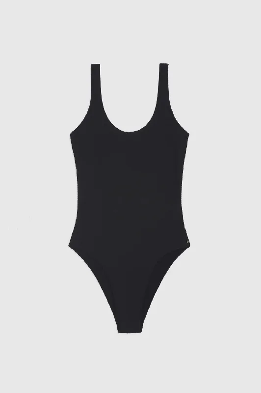 Jace One Piece - Black