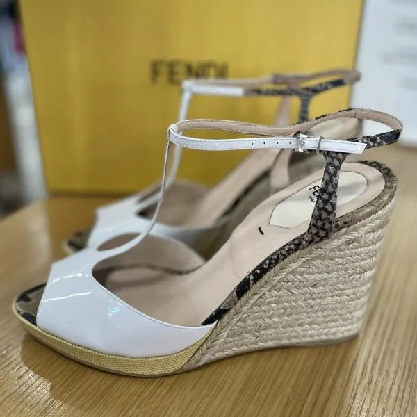 FENDI Leather Espadrilles / US9-EU40