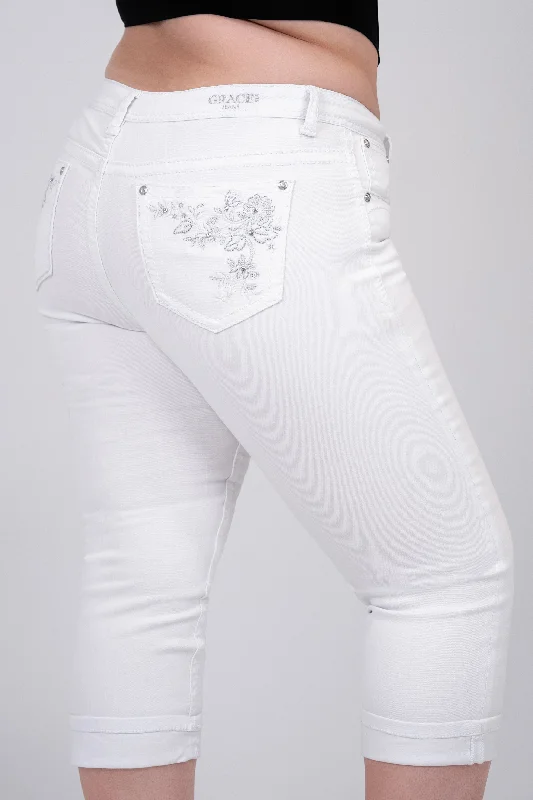 Floral Embellished Plus Size White Capri Pants