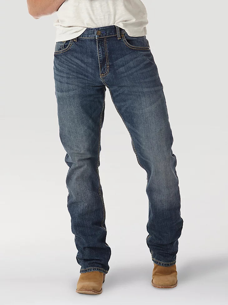 Men's Wrangler Retro® Slim Fit Bootcut Jean in Layton