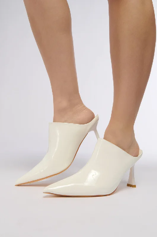 AZALEA WANG SAKURA WHITE MULE PUMP