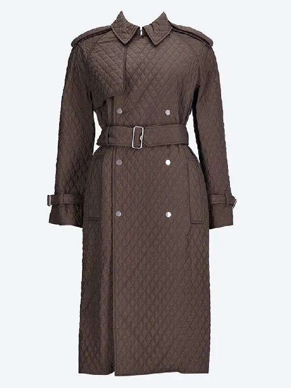 fashion-forward-women's-coats-Belted coat