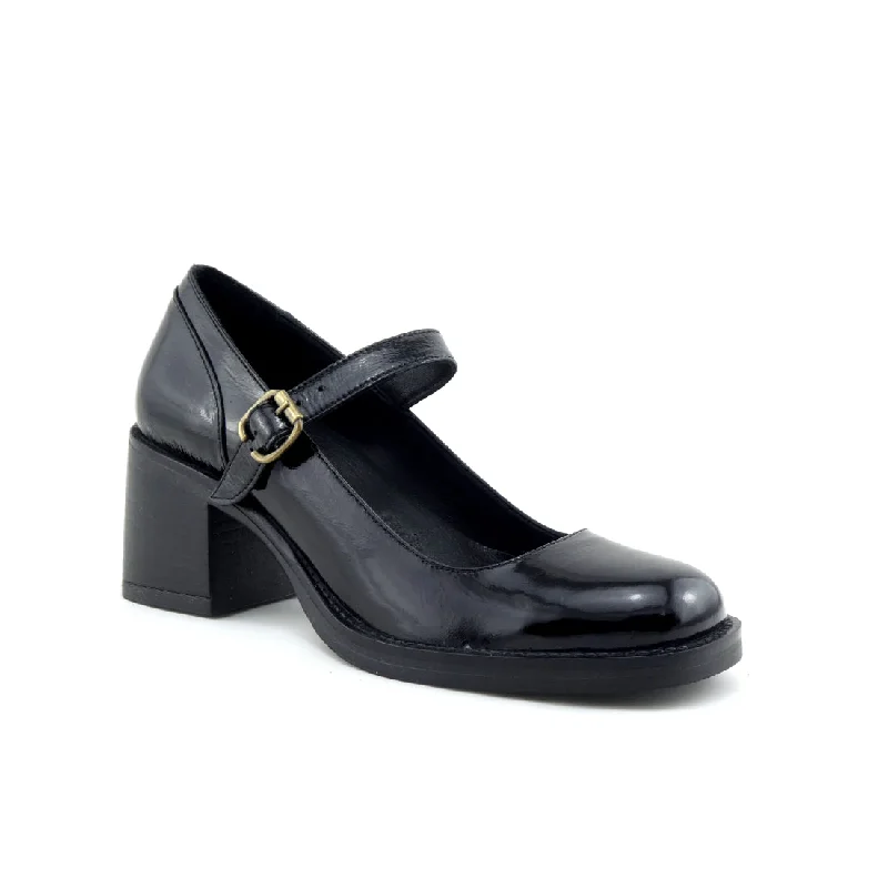 Bueno Cedar Mary Jane Black Patent