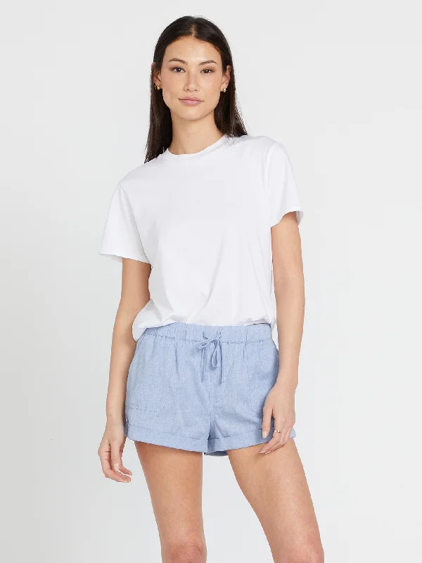 Sunday Strut Shorts - Chambray