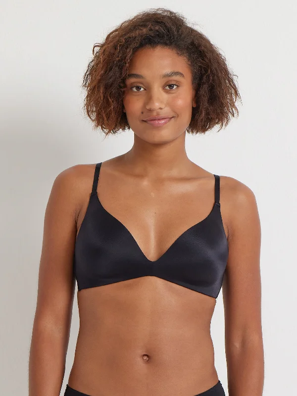 Total Comfort First Fit Wirefree Plunge Bra