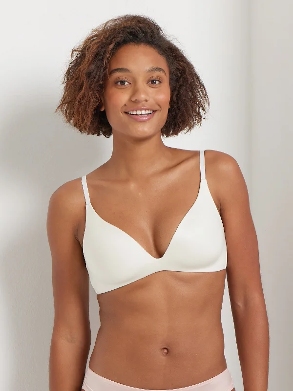 Total Comfort First Fit Wirefree Plunge Bra