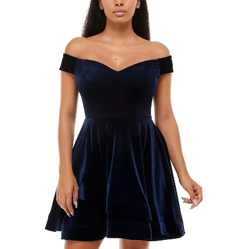 B. Darlin Womens Juniors Velvet Off The Shoulder Fit & Flare Dress