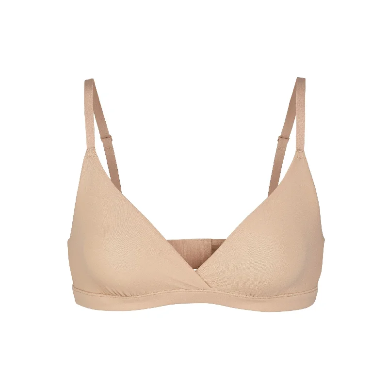 FITS EVERYBODY CROSSOVER BRALETTE | CLAY