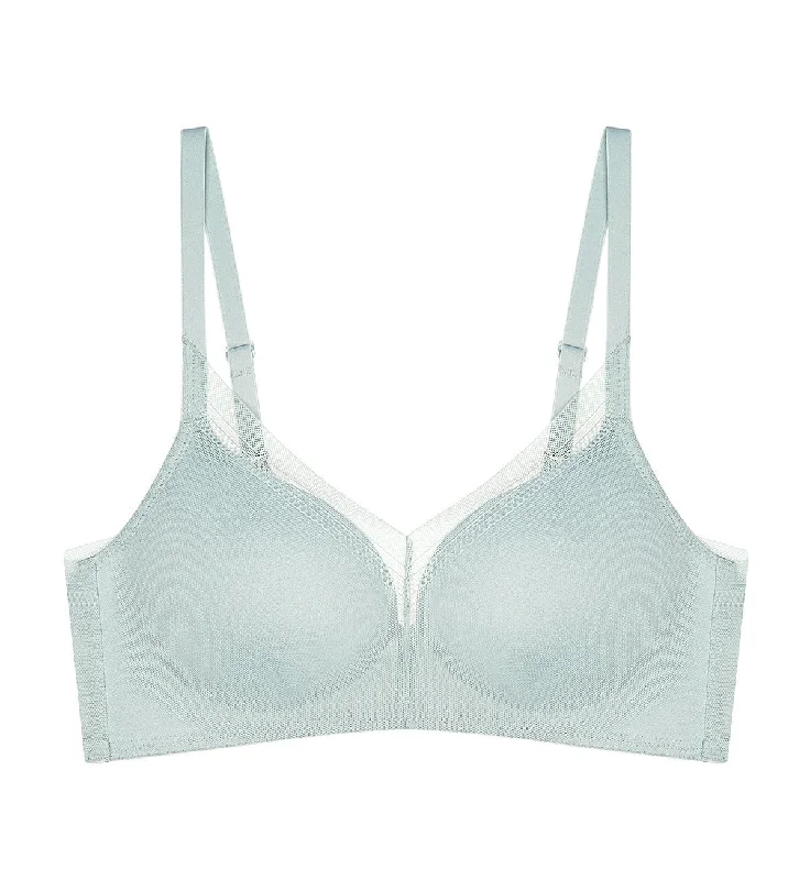 INVISIBLE INSIDE-OUT DELICATE NON WIRED PADDED BRA