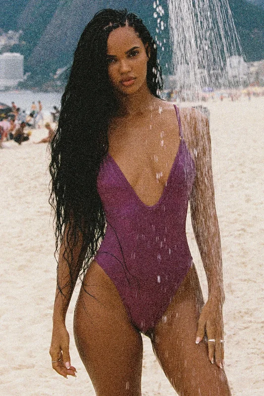 One Piece Plum