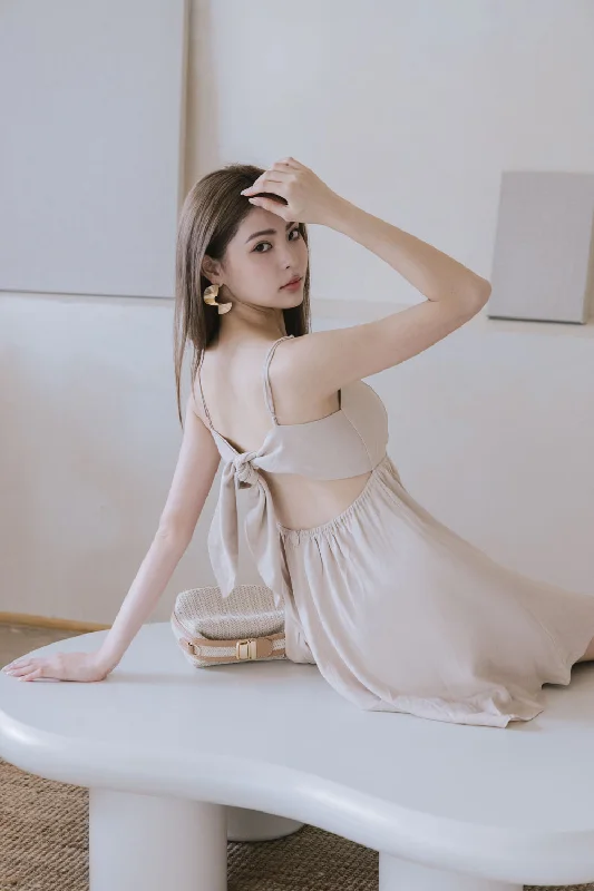 Back Knot Bra Dress (綁結露背)