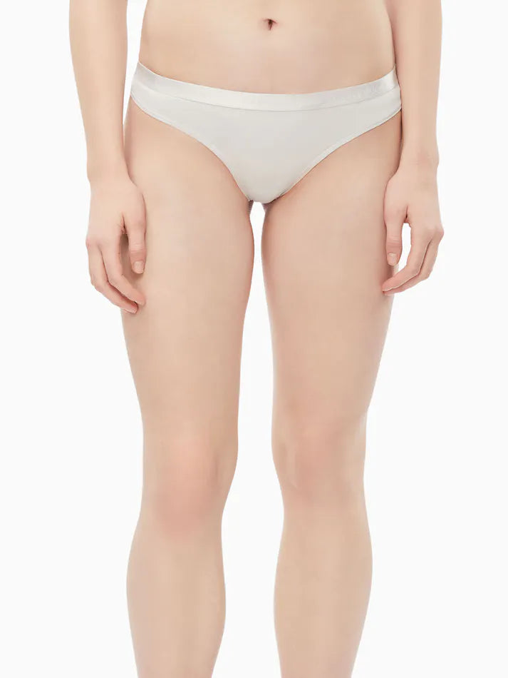 Calvin Klein - Cotton Essential Thong