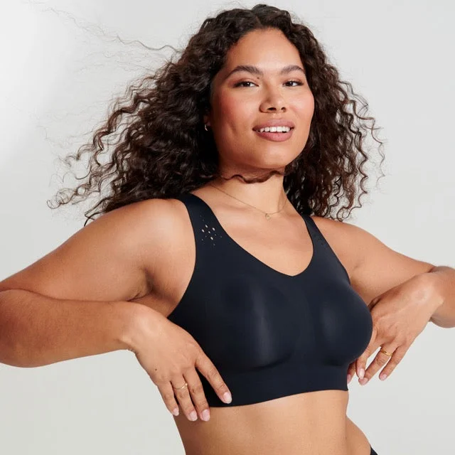 Evelyn & Bobbie Defy Limited Black Wireless Bra