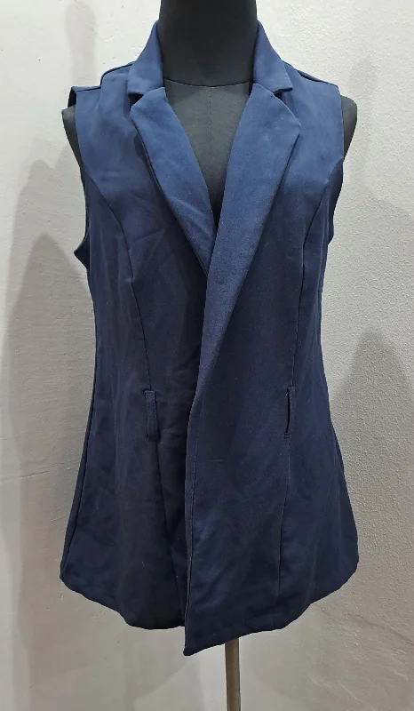 Sleeveless Blazer (12/36)