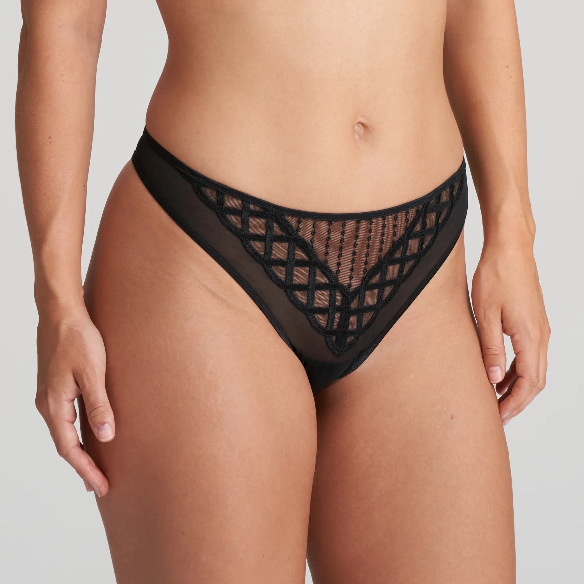 Marie Jo - Jhana Thong | Black