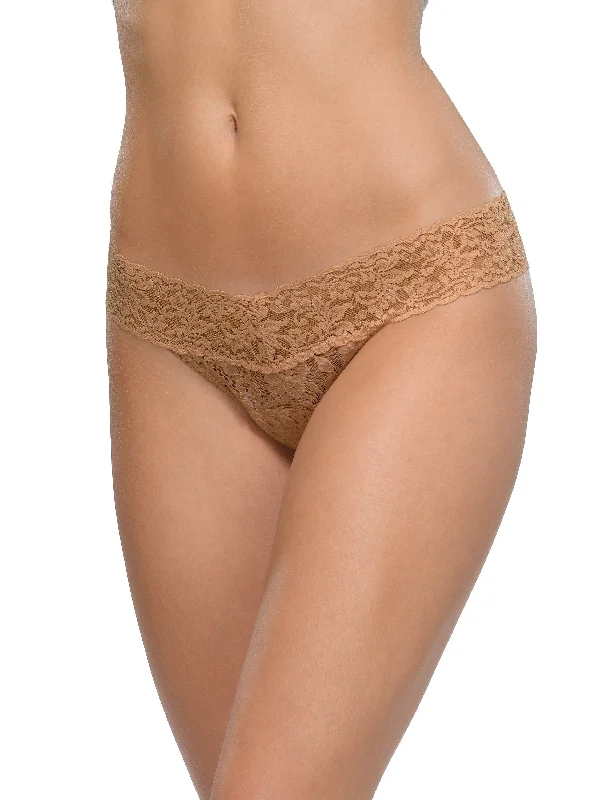 Signature Lace Low Rise Thong Sun Tan Beige