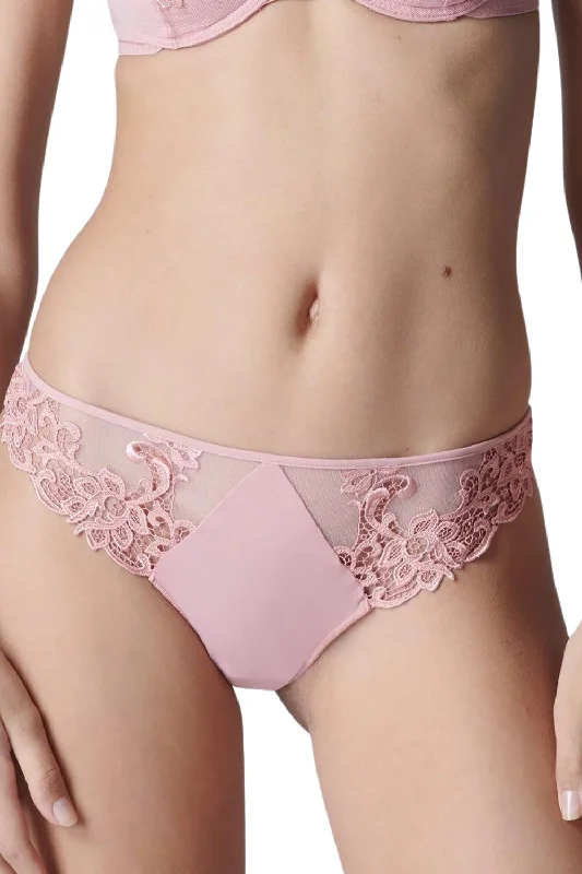 Saga Thong in Rose Nude