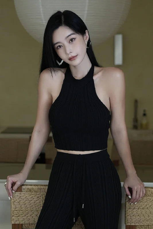 Wide Ribbed Knit Halter Bra Top (坑條針織露背)