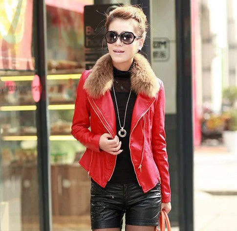 red Fake fur collar