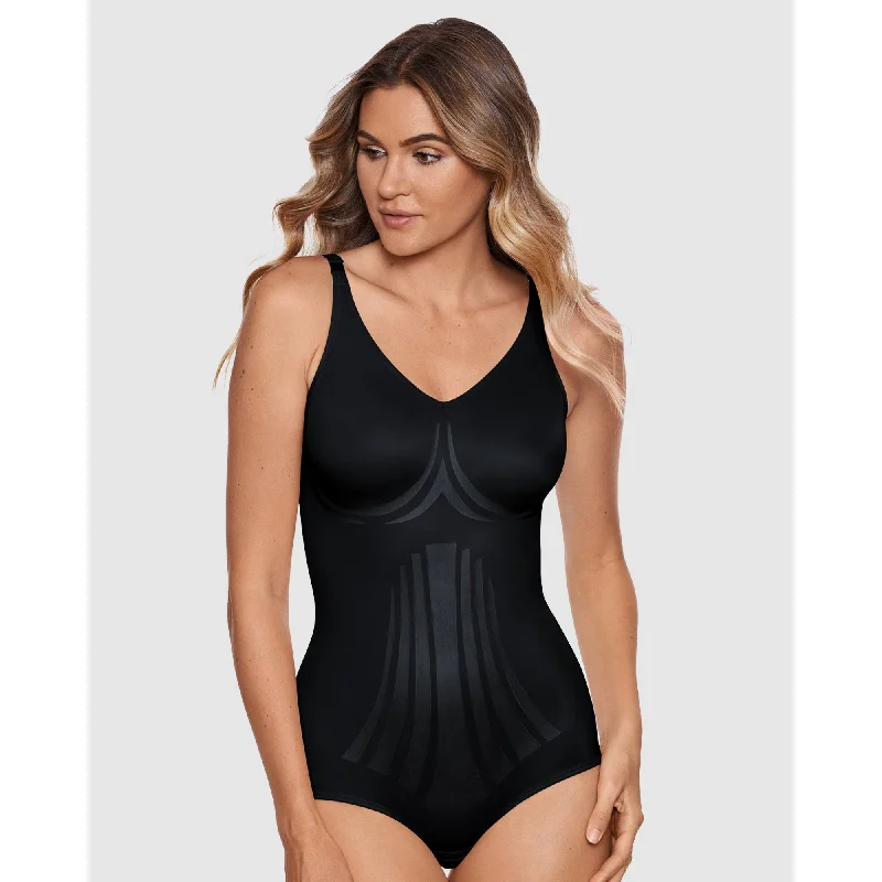 Lycra® FitSense Extra Firm Control Shaping Bodysuit