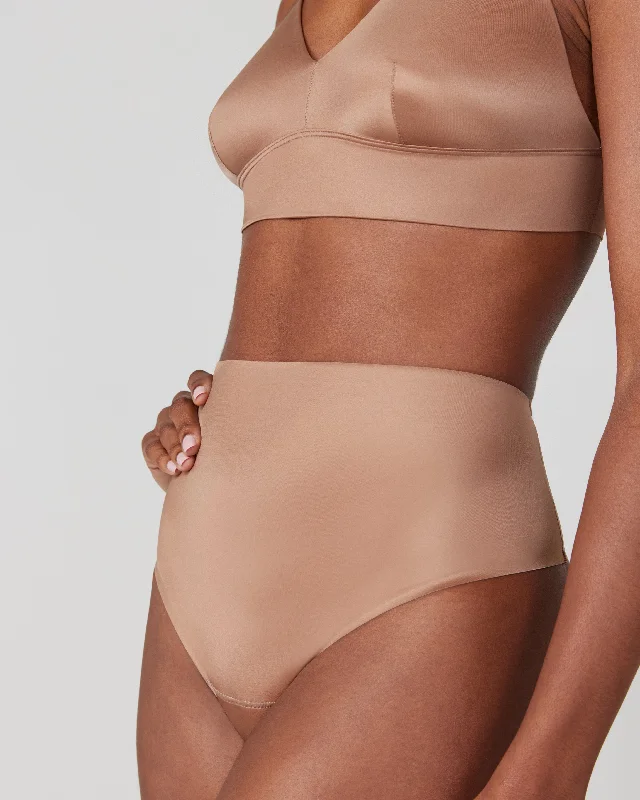 SPANXsmooth™ Satin Thong