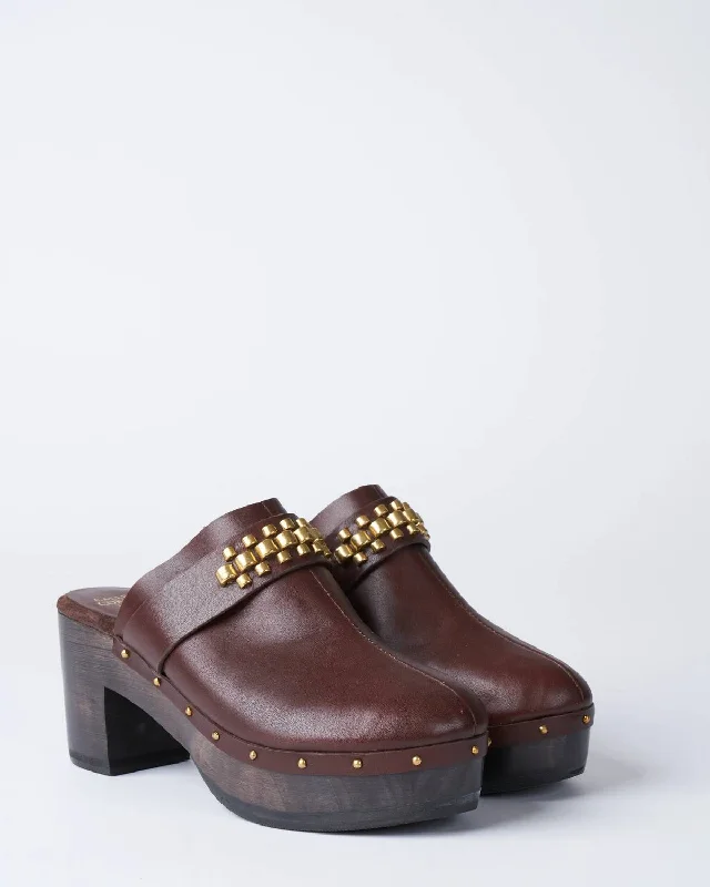 Leather Clog In Brown Aniv Leather