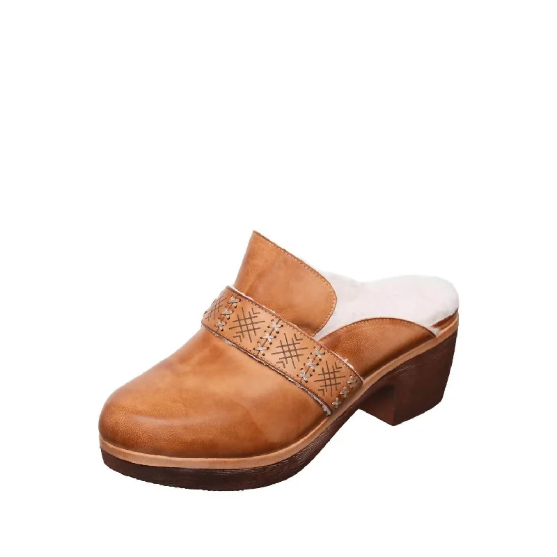 Lola Clog In Tan Leather