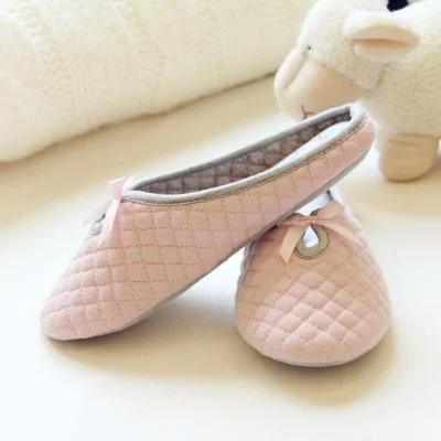 Lovely Bowtie Winter Women's Home Slippers with Soft Bottom for Indoor Use