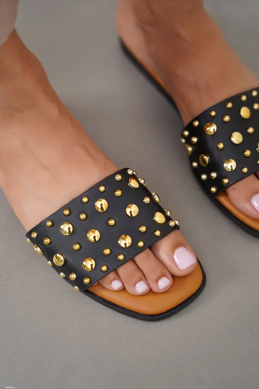 STUDDED SLIDES