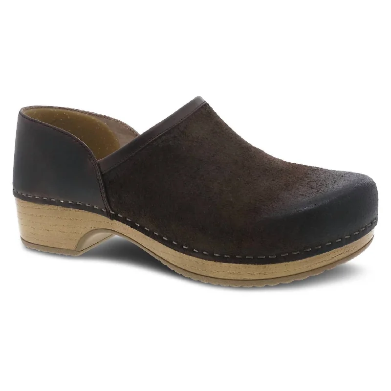 Women's Brenna Clog In Chocolate