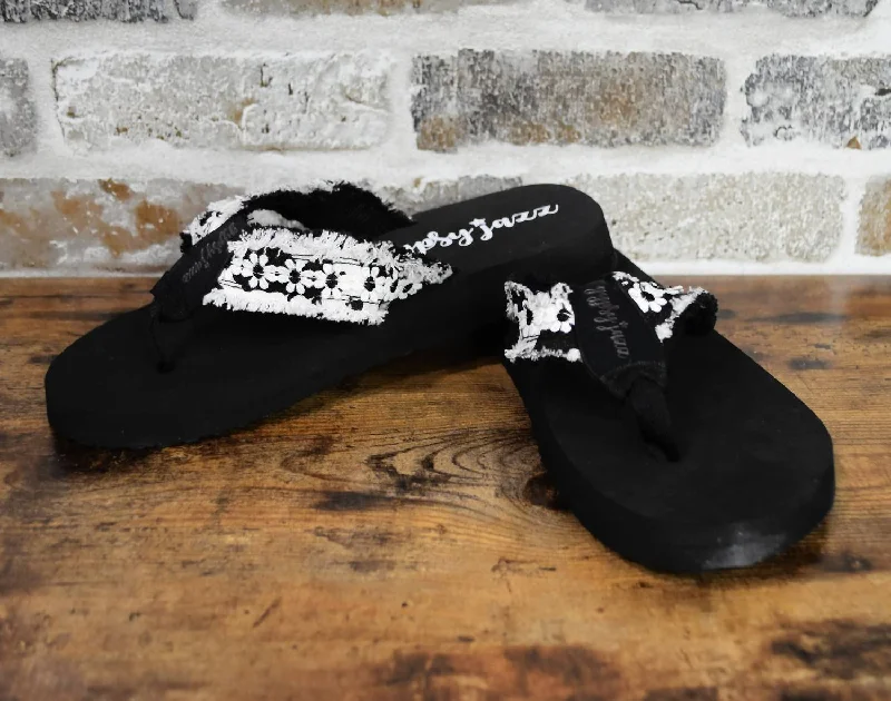 Women's Gypsy Jazz Flip Flops In Black