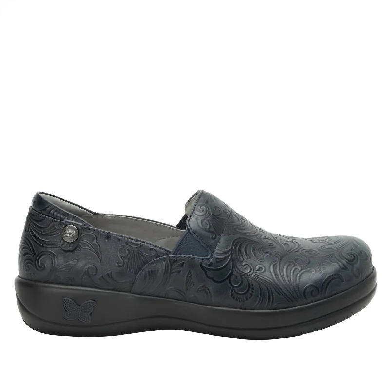 Women's Keli Nursing Shoes In Ocean Gale