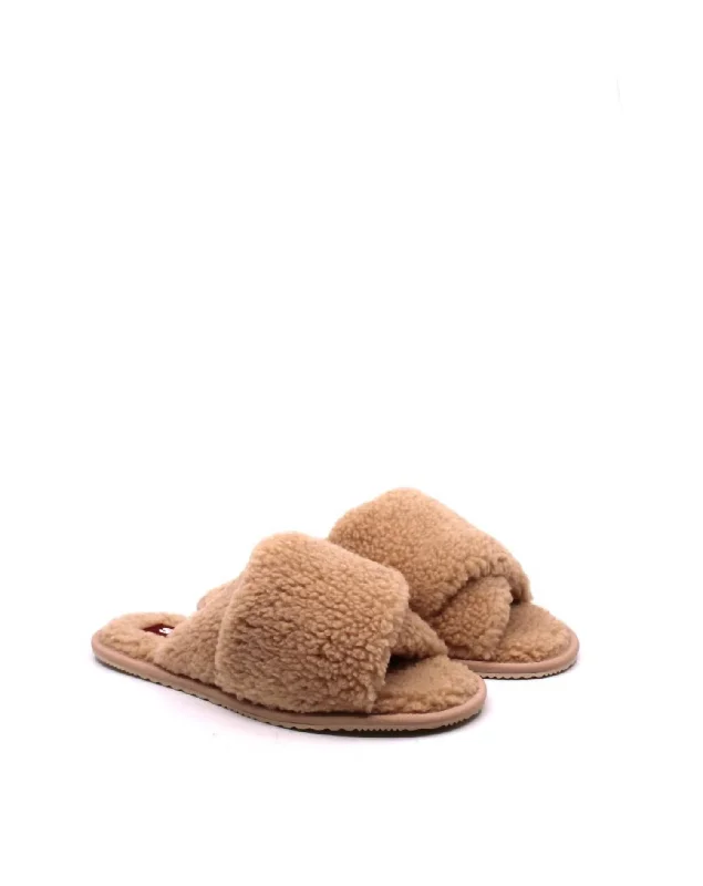 Women's Mail Run Slipper In Natural Tan/natural