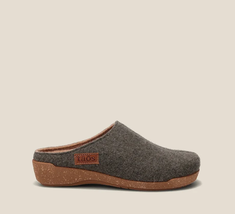 Women's Woollery Wool Clog In Olive