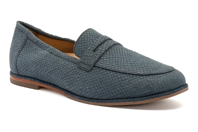 Strada Loafer