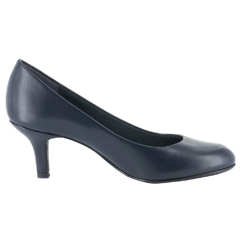 Passion Round Toe Pumps