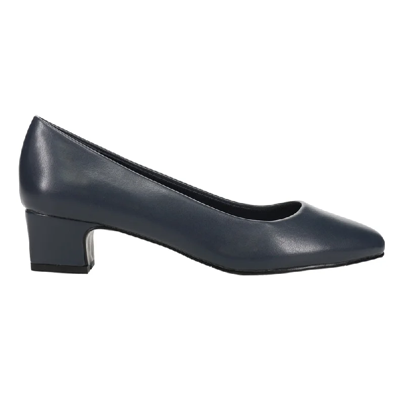 Prim Round Toe Block Heel Pumps