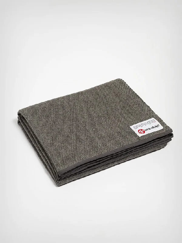 Manduka Recycled Wool Blanket