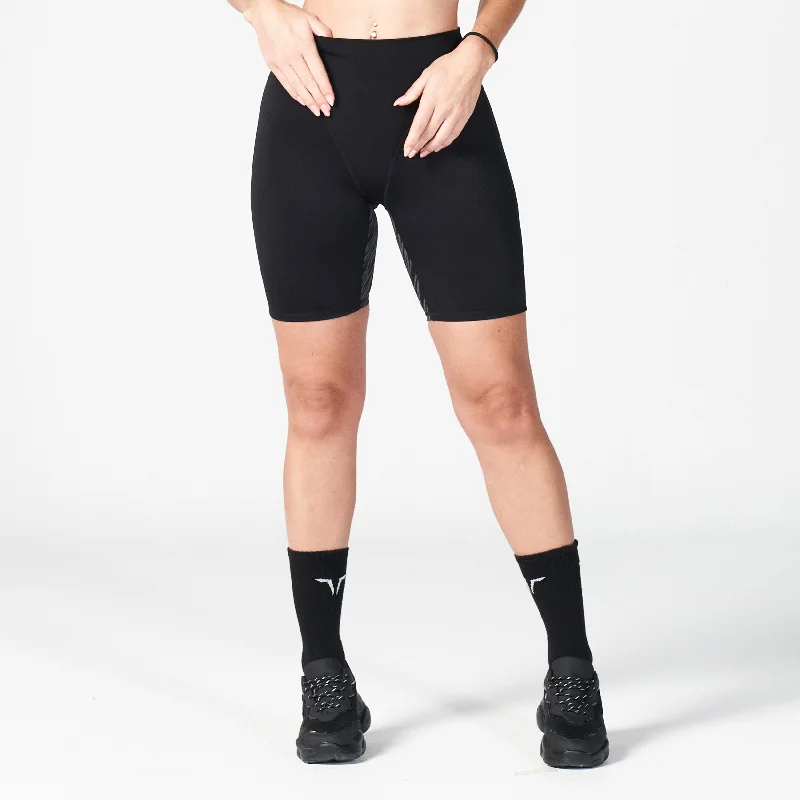 Core V-Biker Shorts - Black