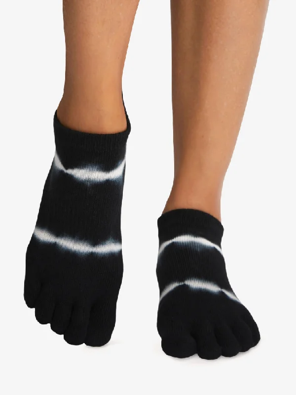 ToeSox Full Toe Low Rise Grip Socks - Black Tie Dye Stripe